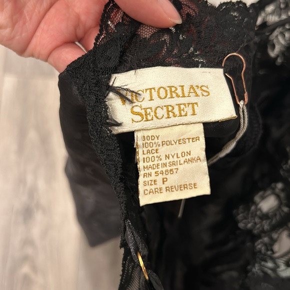 Vintage black lace dress - Picture 3 of 3